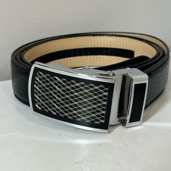 unbranded Other - Made in Italy Genuine Leather Black Belt with Silver Buckle Adjustable Waist